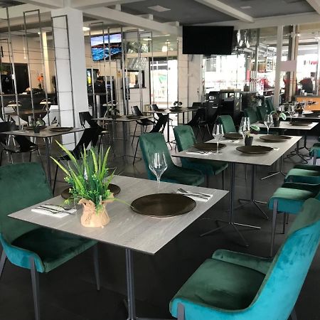 Hotel Chips Ferrol Narón エクステリア 写真