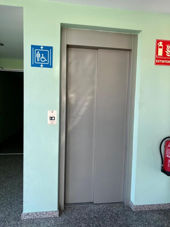 Hotel Chips Ferrol Narón エクステリア 写真